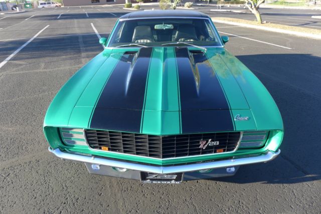 1969 Camaro Pro Touring Resto Mod 15k miles Pro Build AC Tremec 5 speed 4 w disc 1969 Chevrolet Camaro