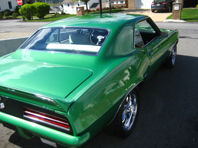 1969 Chevrolet Camaro - photo 11