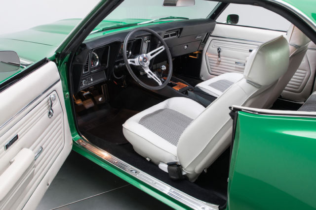 1969 Chevrolet Camaro - photo 7
