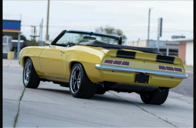 1969 Chevrolet Camaro pro-touring resto mod - photo 2