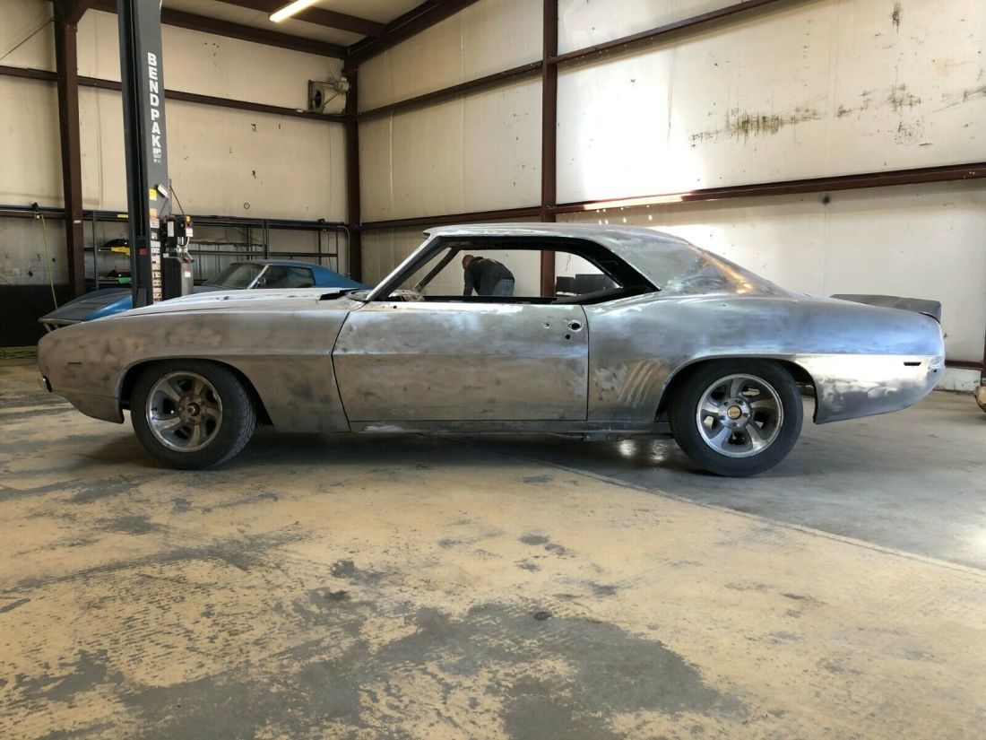 1969 Chevrolet Camaro - photo 2