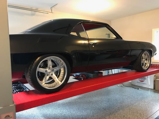 1969 Chevrolet Camaro RS - photo 9
