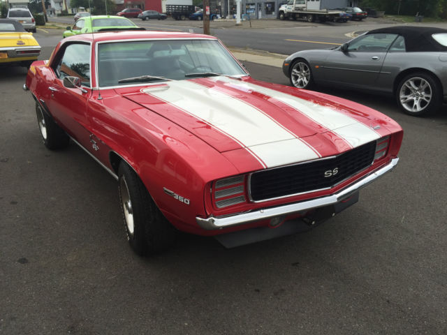 1969 CAMARO RS/SS 350 L48 300HP AUTO / TH400 CONSOLE W/GAUGES 12 BOLT REAR 1969 Chevrolet Camaro RS/SS 350/300HP
