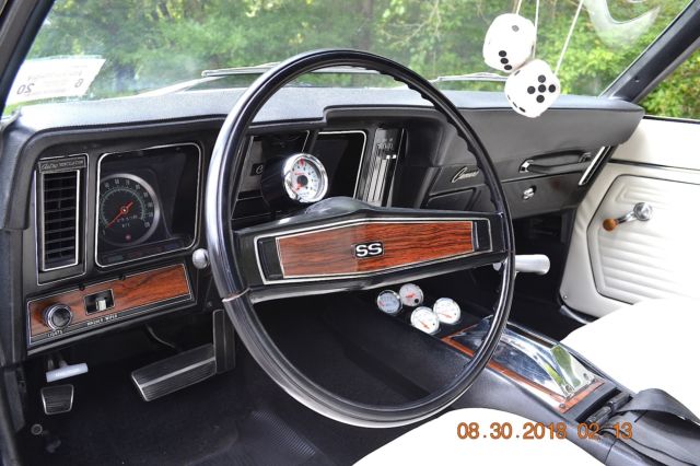 1969 Chevrolet Camaro 350 SS TRIM AUTO BLACK AND WHITE - photo 3