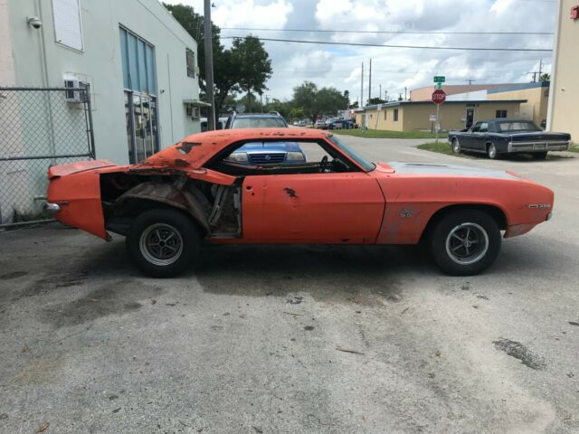 1969 Chevrolet Camaro SS 396 - photo 9