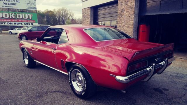 1969 Chevrolet Camaro SS - photo 3