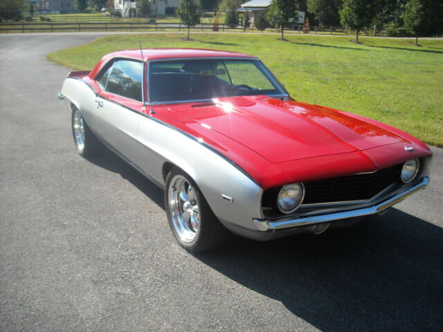 1969 Chevrolet Camaro - photo 12