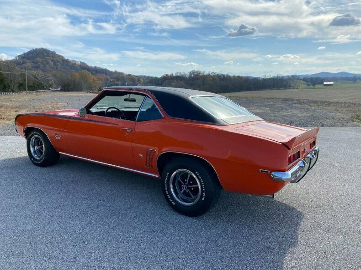 1969 Chevrolet Camaro - photo 11