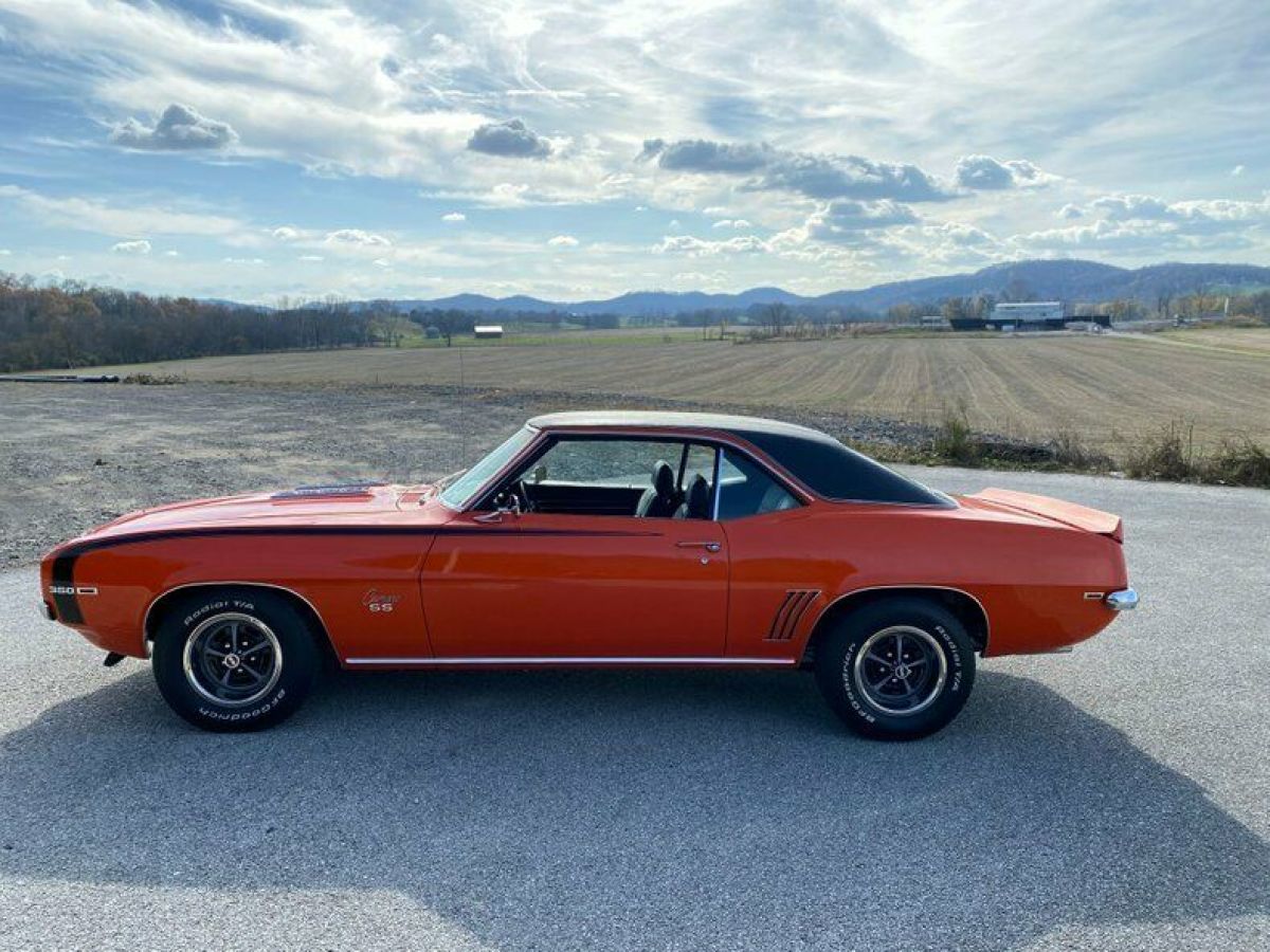 1969 Chevrolet Camaro - photo 12