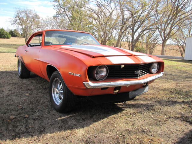 1969 Pontiac Firebird hardtop 2 door - photo 2