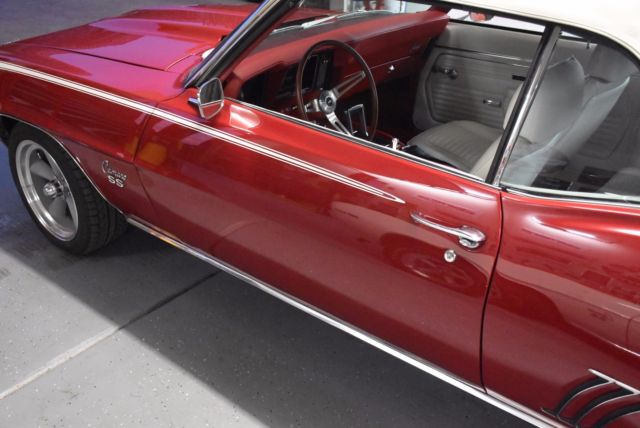 1969 Chevrolet Camaro SS350 Convertible code 52 Garnet Red 100% Rust Free! - photo 5
