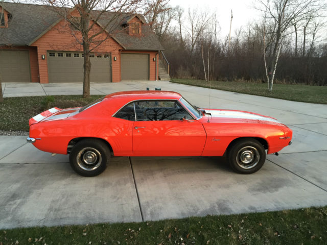 1969 Camaro Z28 M22 4 Sped 12 Bolt Rear axle Rotisserie Restoration 1969 Chevrolet Camaro Z28