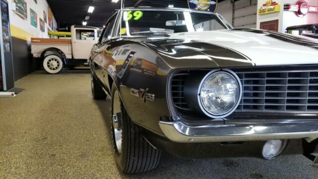 1969 Chevrolet Camaro Z28 - photo 10