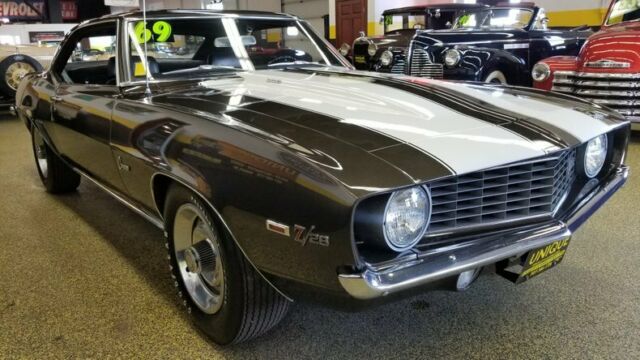 1969 Chevrolet Camaro Z28 - photo 3