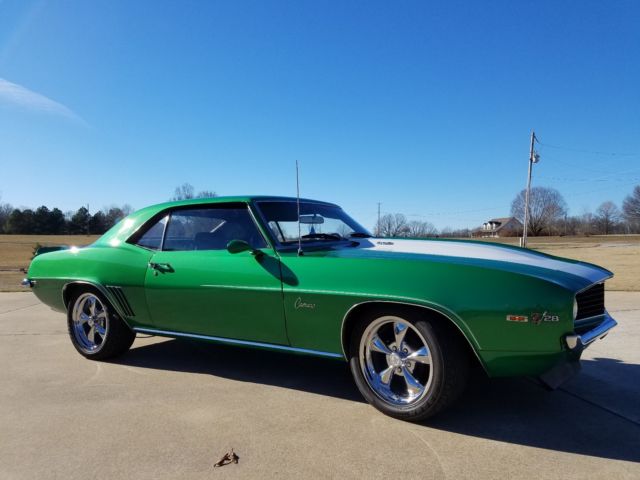 1969 Chevrolet Camaro Z/28 - photo 3