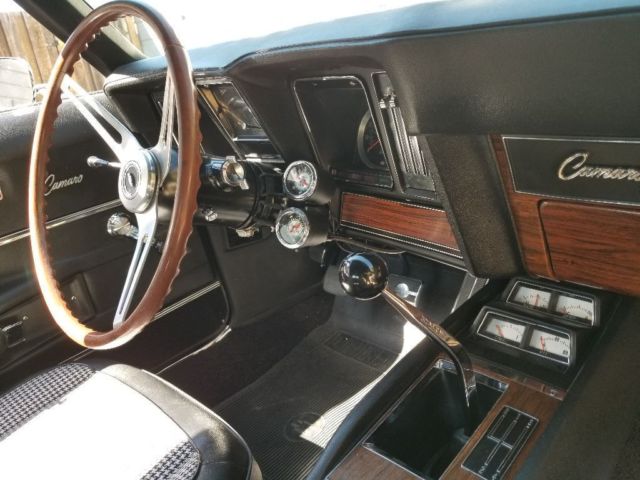 1969 Chevrolet Camaro - photo 11