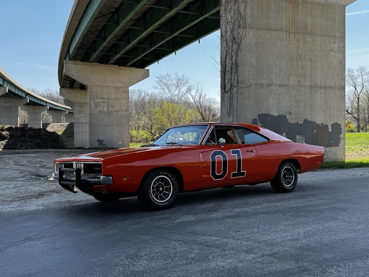 1969 Dodge Charger - photo 3