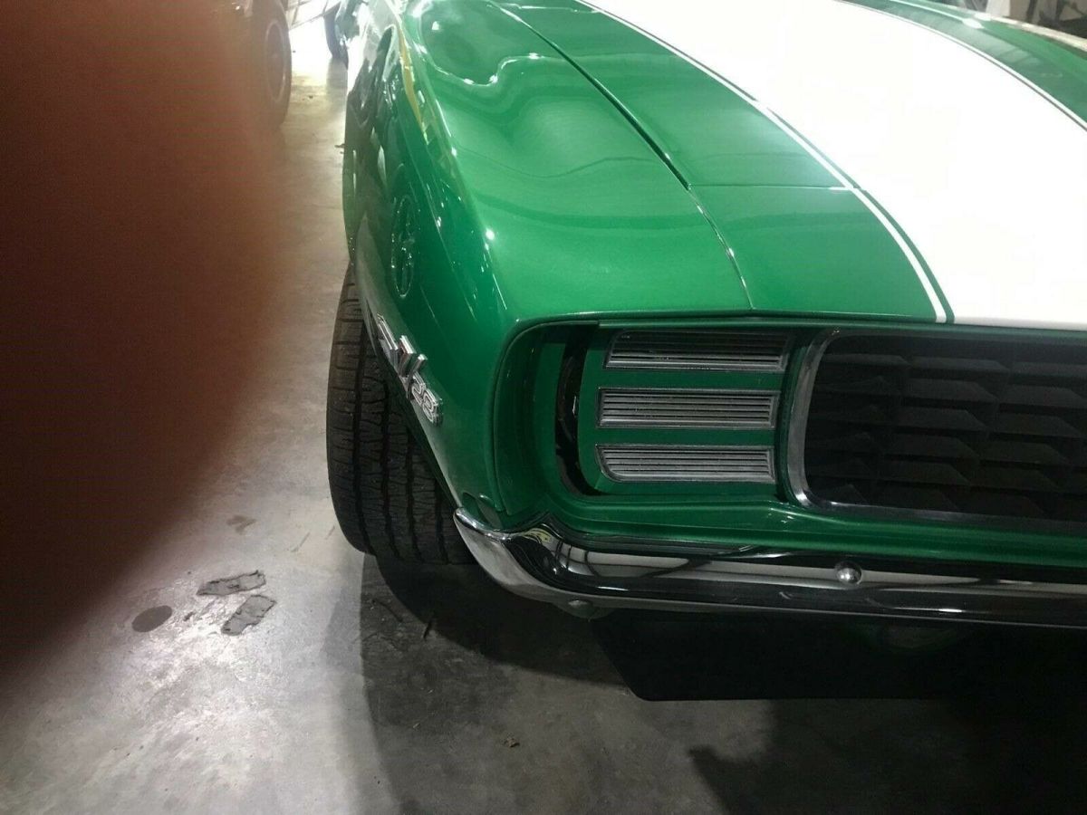1969 Chevrolet Camaro RS Z28 - photo 2