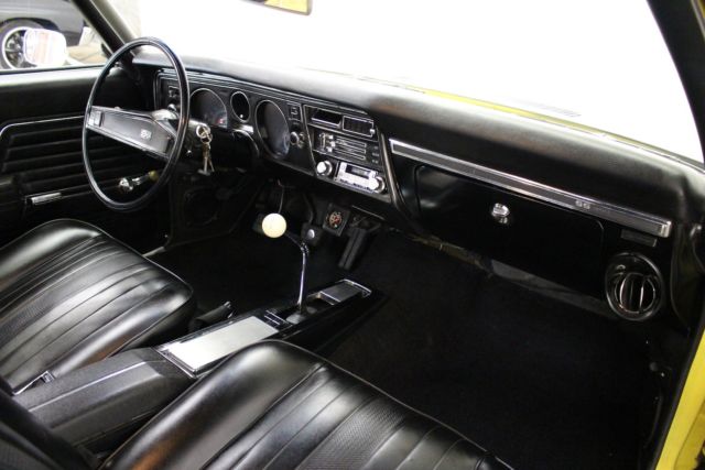 1969 Chevrolet Chevelle 396 4 speed bucket seats console disc brakes - photo 11