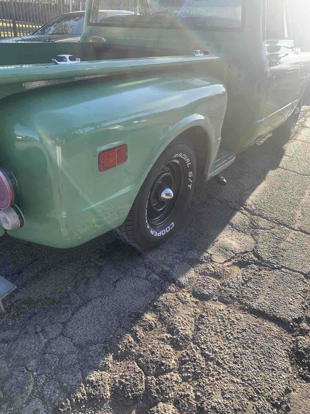 1969 Chevrolet C-10 step side short bed - photo 3