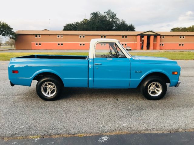 1969 Chevrolet C-10 CUSTOM - photo 2