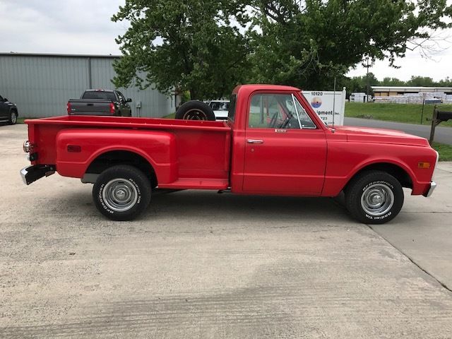 1969 Chevrolet C/K Pickup 1500 CST - photo 2