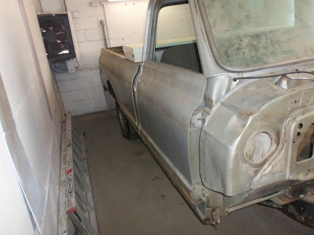 1969 Chevrolet C/K Pickup 1500 - photo 3