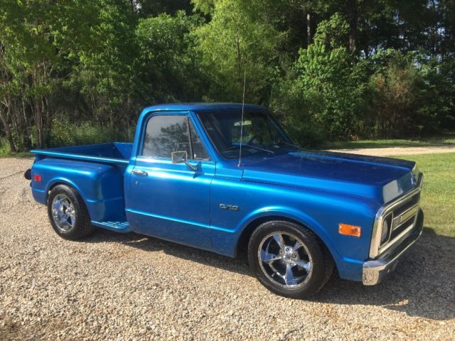 1969 Chevrolet C10 C-10 Stepside Blue 350/Auto 4/6 Drop 17's Digital Gauges NR!! 1969 Chevrolet C-10 Stepside Short Box Silverado