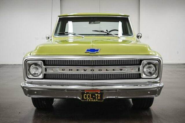 1969 Chevrolet C-10 CST - photo 2