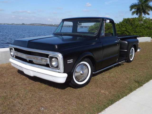 1969 Chevrolet C-10 Step Side - photo 2