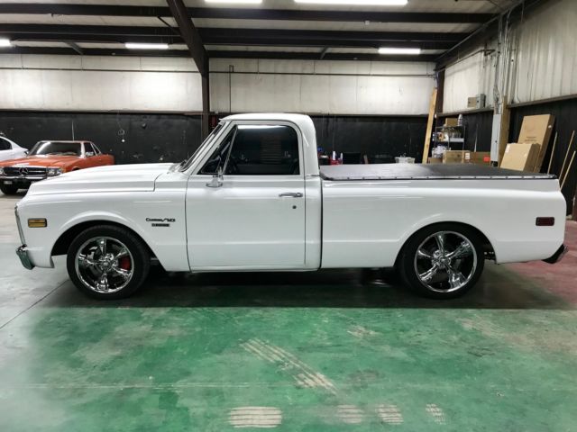 1969 Chevrolet C-10 Short Bed - photo 2