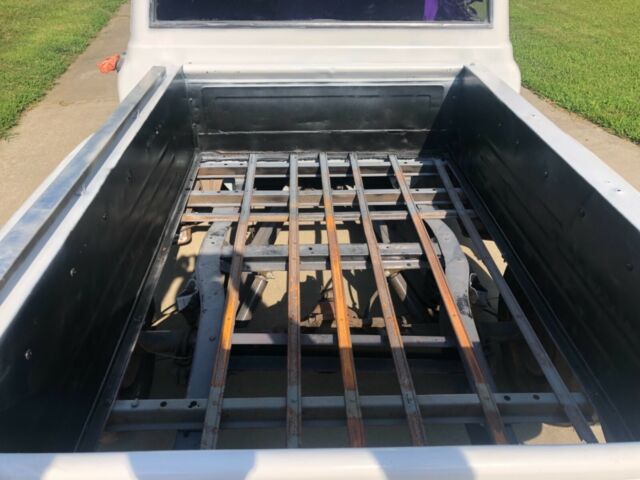 1969 Chevrolet C-10 Step Side - photo 4
