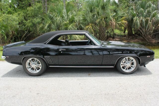 1969 Chevrolet Camaro - photo 2