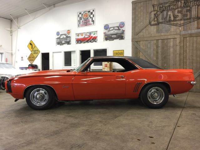 1969 Chevrolet Camaro 350TH350 - photo 2