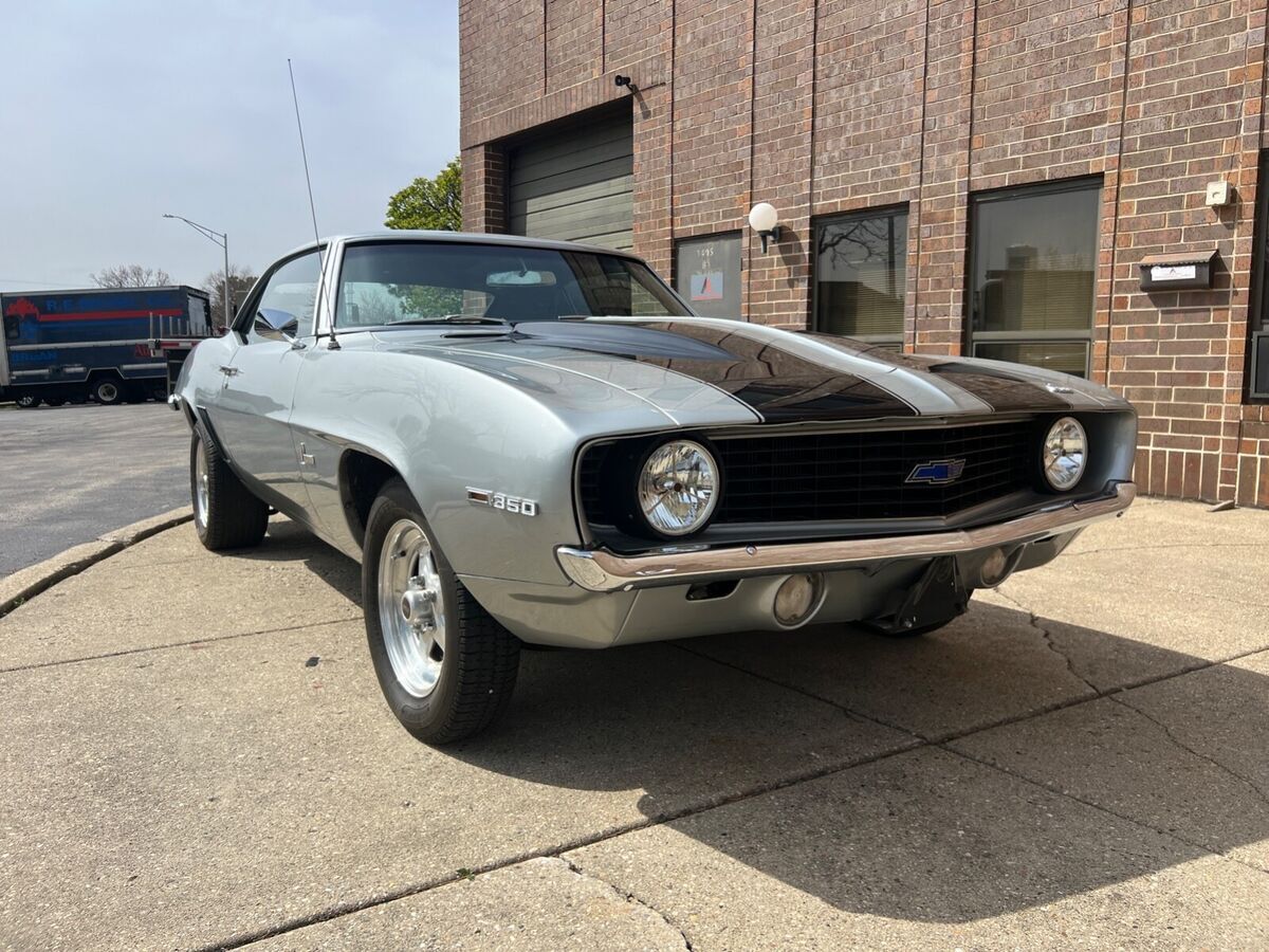 1969 Chevrolet Camaro - photo 10