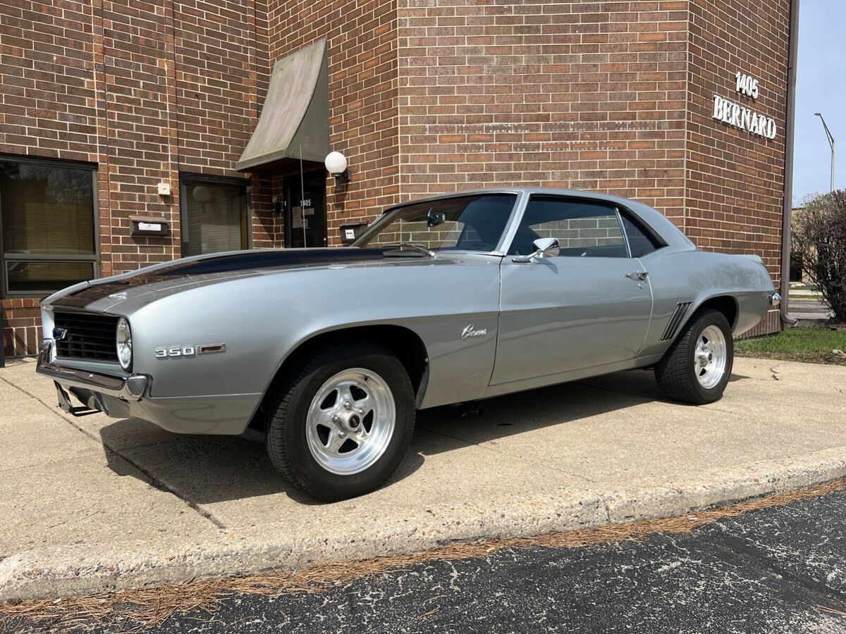1969 Chevrolet Camaro - photo 2