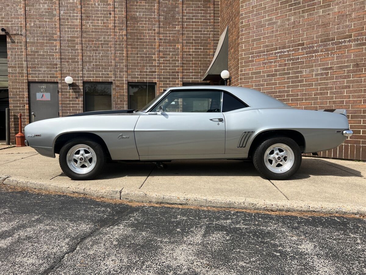 1969 Chevrolet Camaro - photo 3