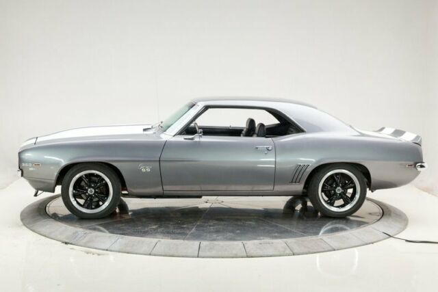 1969 Chevrolet Camaro -- - photo 2