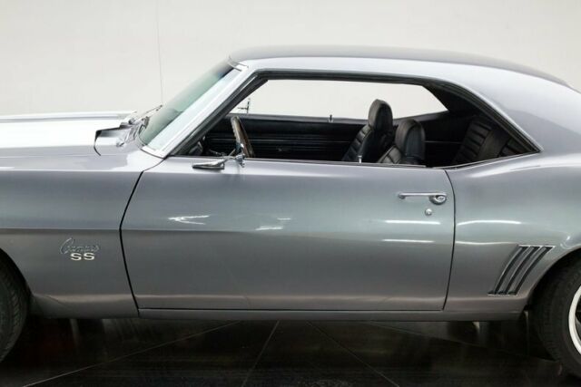 1969 Chevrolet Camaro -- - photo 4