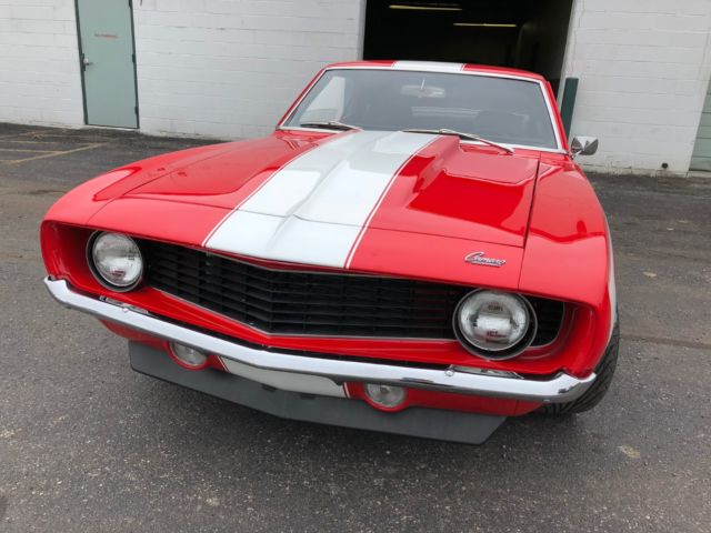 1969 Chevrolet Camaro - photo 9