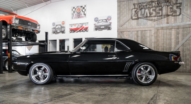 1969 Chevrolet Camaro 427 Pro Touring - photo 8