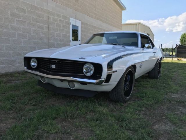 1969 Chevrolet Camaro 69 SS 468 FAST fuel inj. 6 speed lots of suspensio - photo 3