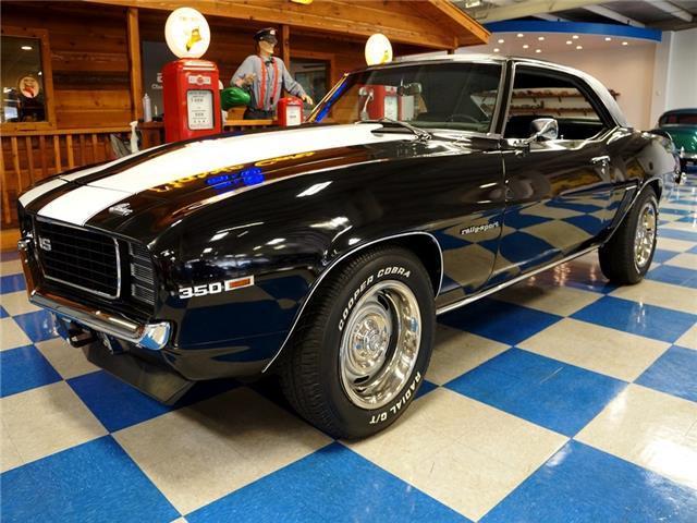1969 Chevrolet Camaro RS badges & hide away lights - photo 5