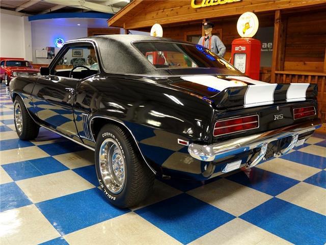 1969 Chevrolet Camaro RS badges & hide away lights - photo 6