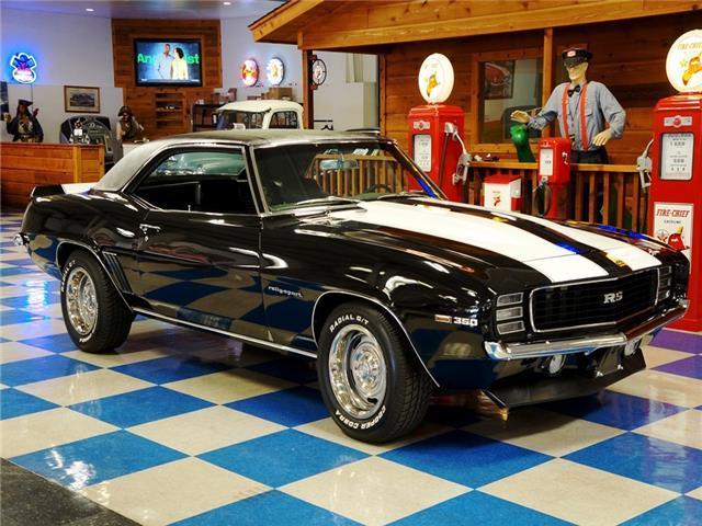 1969 Chevrolet Camaro RS badges & hide away lights - photo 8
