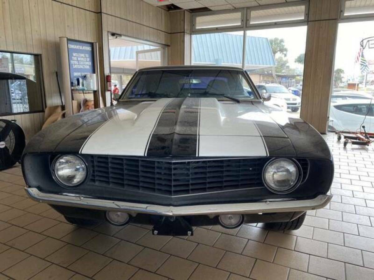 1969 Chevrolet Camaro - photo 10