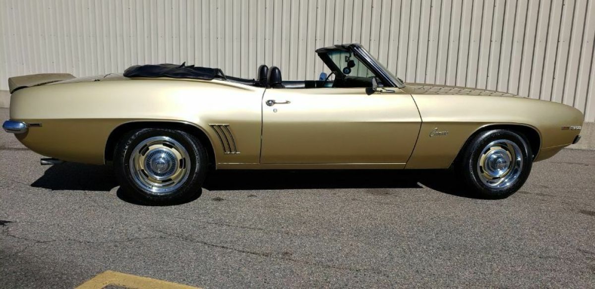 1969 CHEVROLET CAMARO CONVERTIBLE 28,000 MILES W/PROTECTO-PLATE 1 OWNER 30 YEARS 1969 Chevrolet Camaro 28,000 MILE 1969 CAMARO CONVERT W/ PROTECTO-PLATE