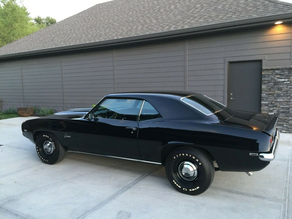 1969 Chevrolet Camaro - photo 2