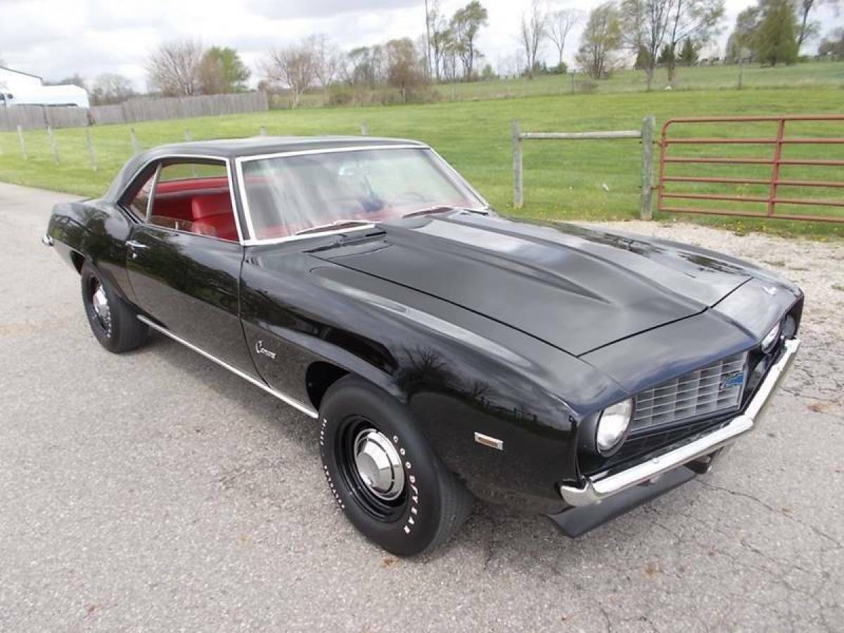 1969 Chevrolet Camaro COPO ZL1 Replica