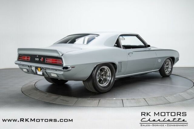 1969 Chevrolet Camaro -- - photo 2